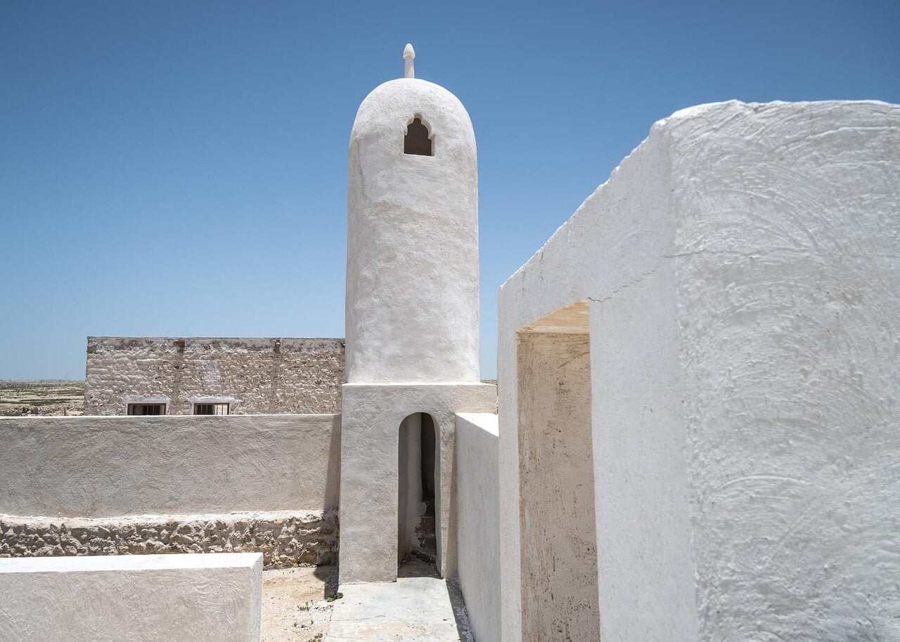 Doha: Private Full - day North and West Qatar Tour