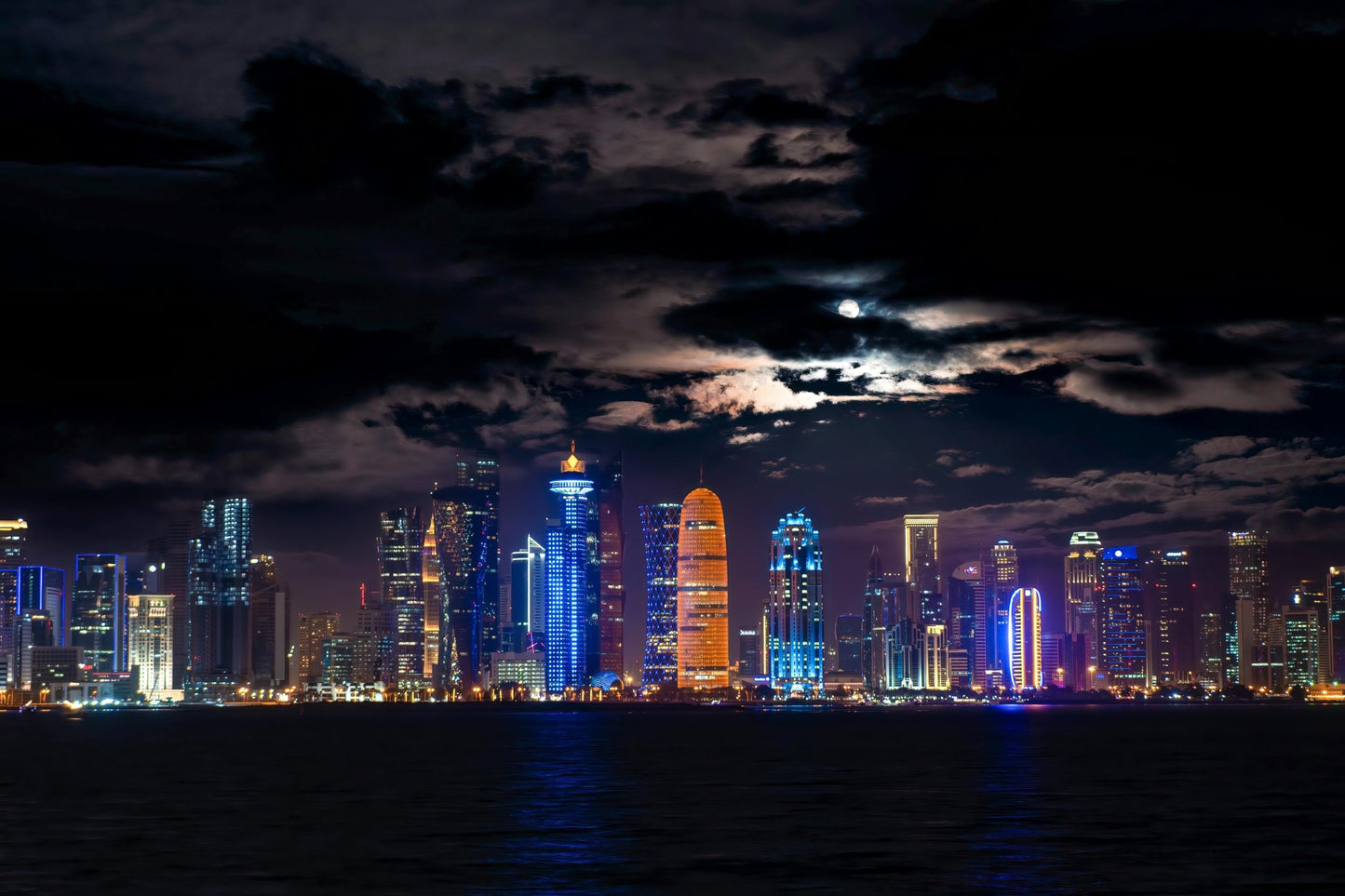 Doha: Private Guided Sunset or Night City Tour