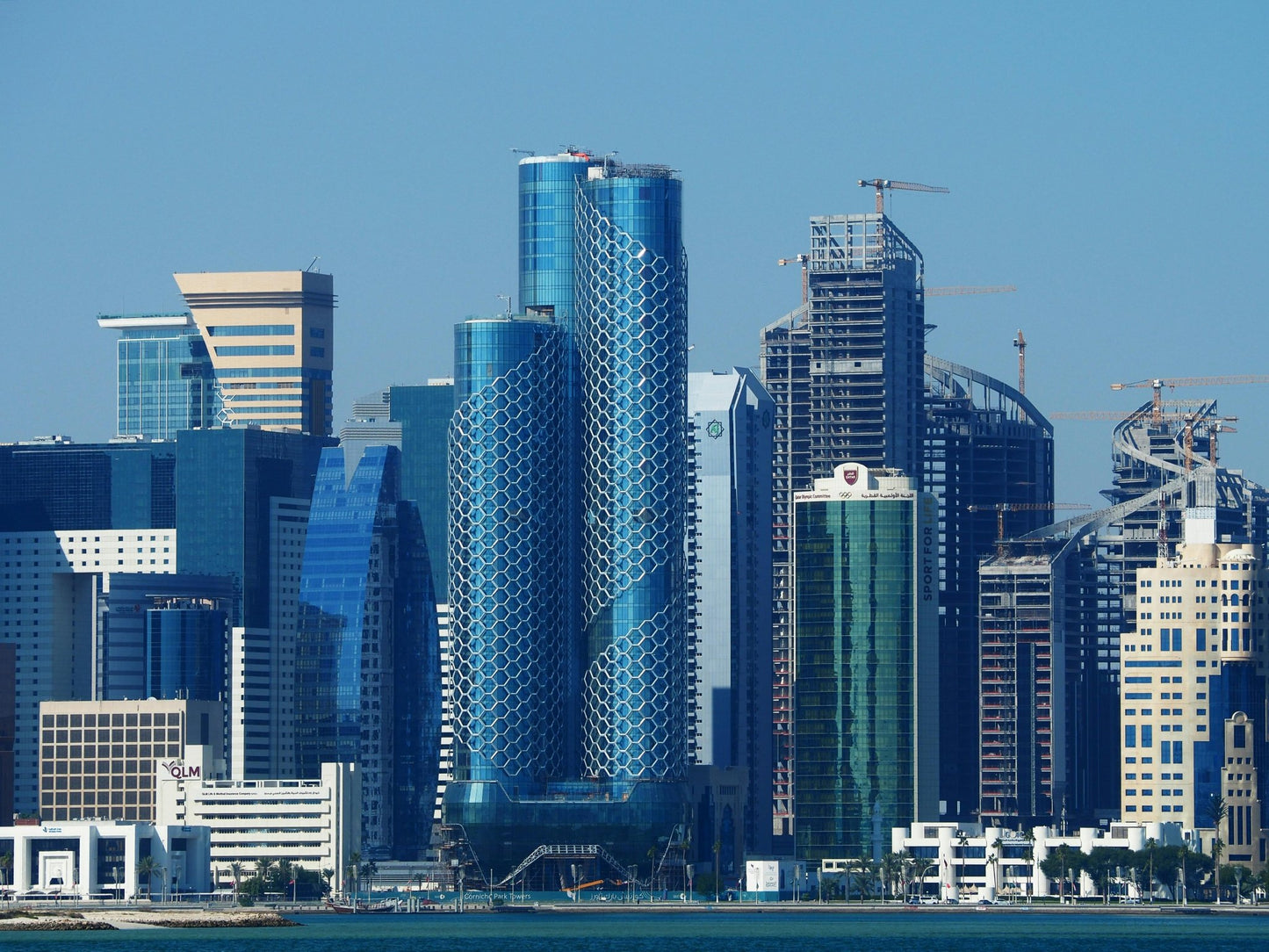 Doha: Private Guided Sunset or Night City Tour