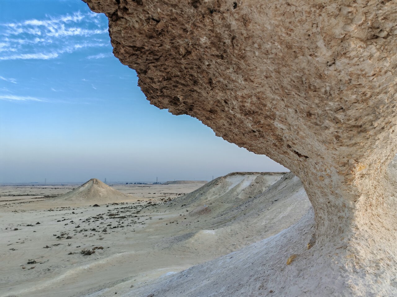Doha: Private Guided West Coast, Zekreet Fort, Richard Serra Sculpture & Mushroom Hills Tour