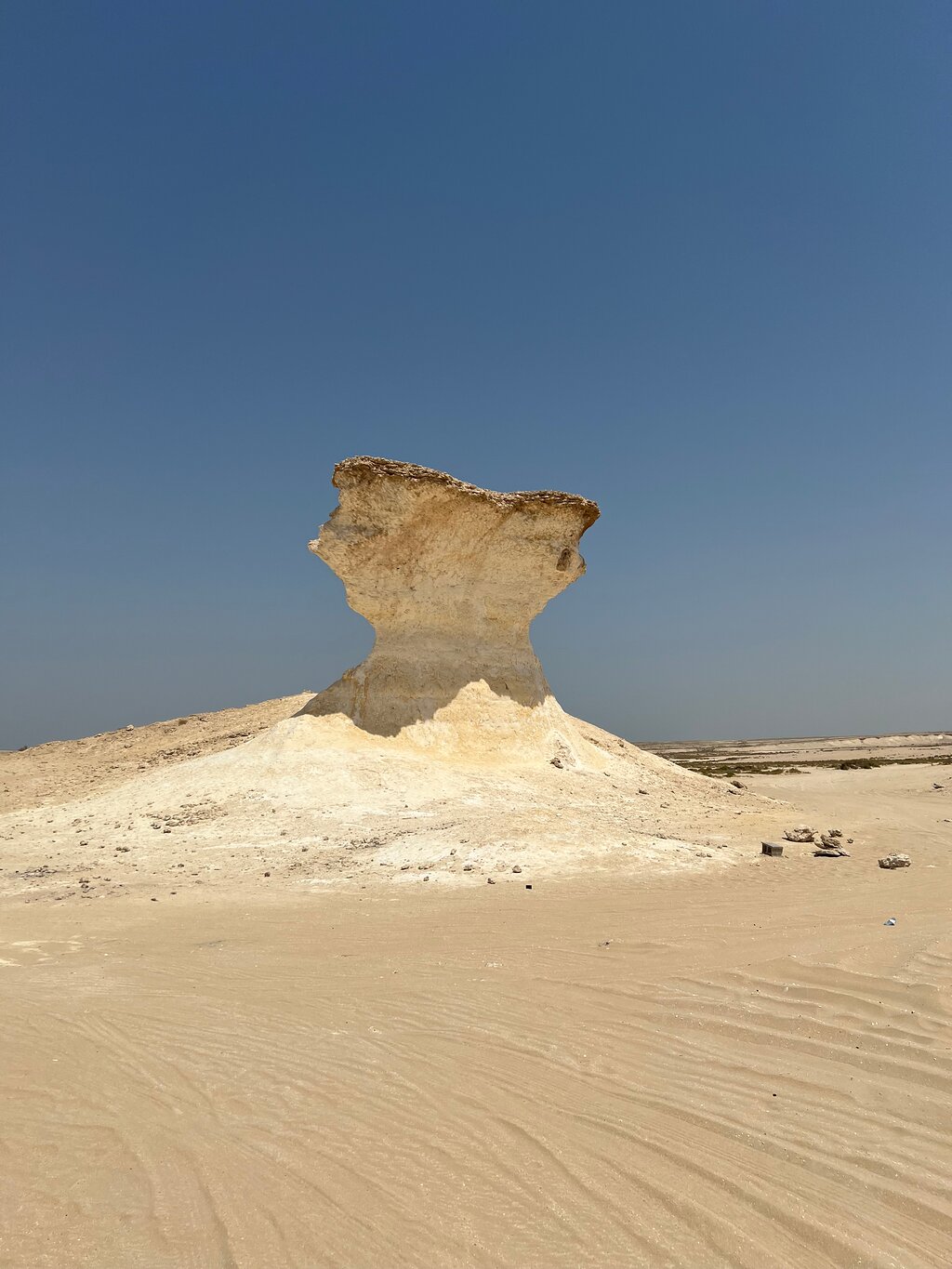 Doha: Private Guided West Coast, Zekreet Fort, Richard Serra Sculpture & Mushroom Hills Tour