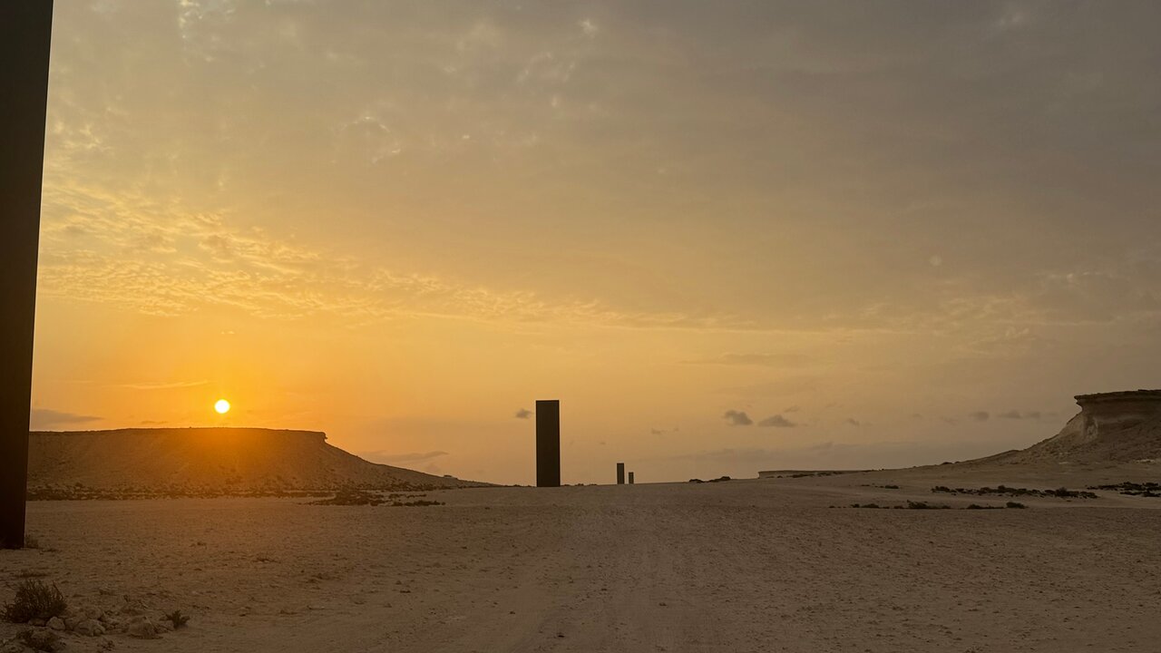 Doha: Private Guided West Coast, Zekreet Fort, Richard Serra Sculpture & Mushroom Hills Tour