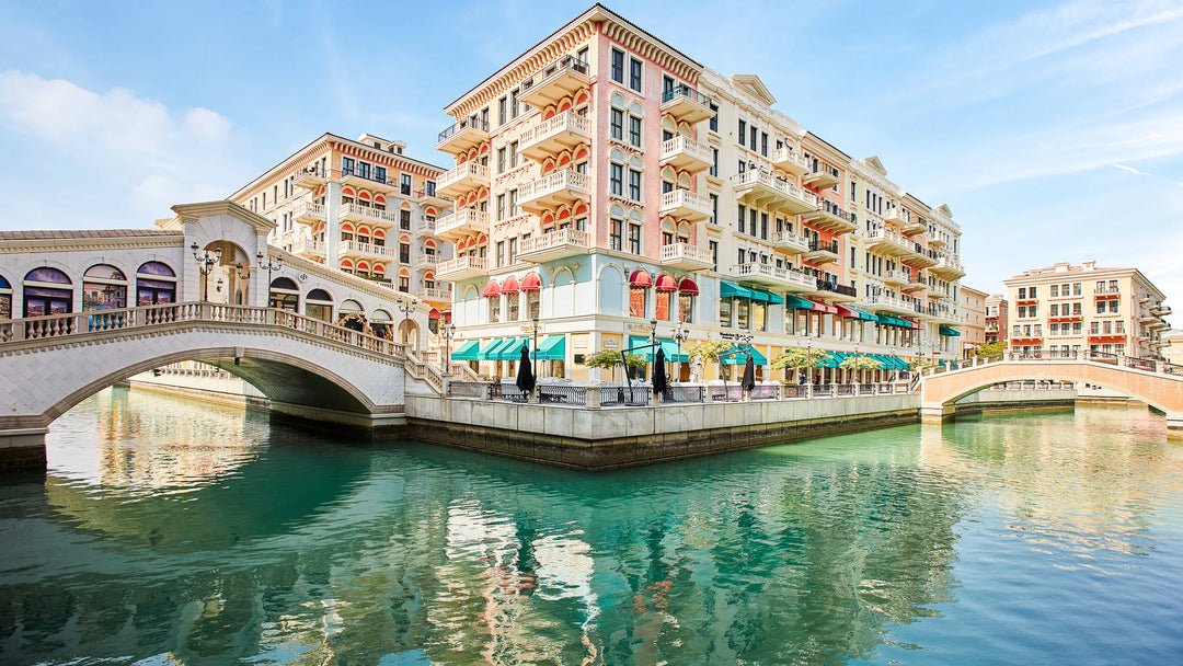 Doha: Private Layover City Tour with Souq Waqif, Katara and The Pearl