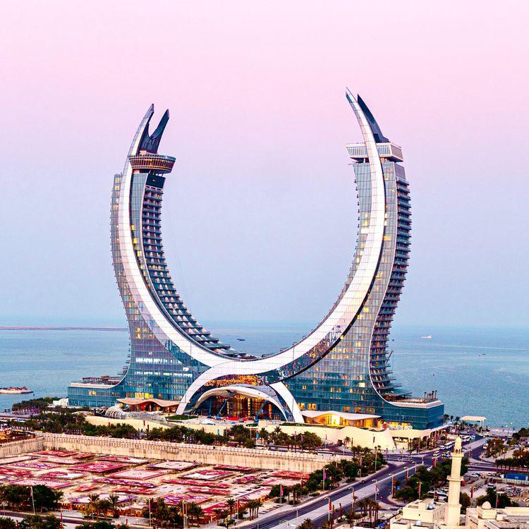 Doha: Private Layover City Tour with Souq Waqif, Katara and The Pearl