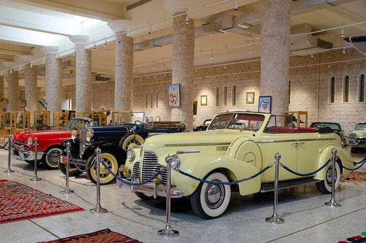 Doha: Private Tour to Sheikh Faisal Museum and Camel Racetrack