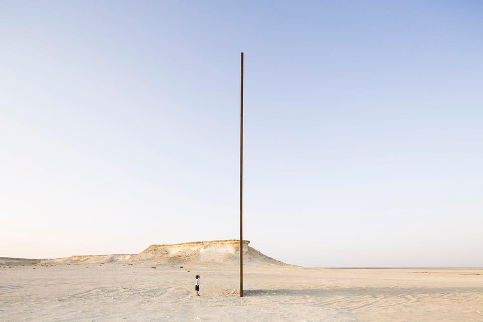 Doha: Western Qatar Desert Tour with Camel Racetrack, Zekreet Fort and Mushroom Rocks