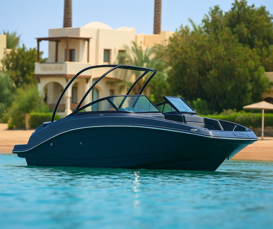 El Gouna: Private Fiber Speedboat Trip to Bayoud, Shedwan or Tawilah Island