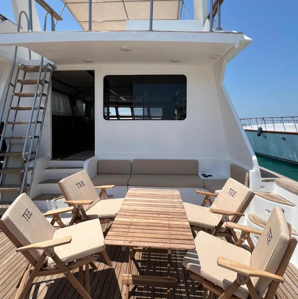 El Gouna: Private Yacht Trip to Bayoud