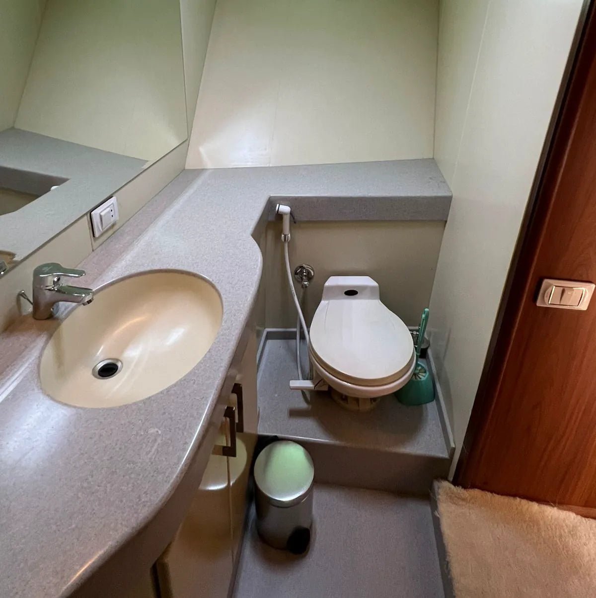 El Gouna: Private Yacht Trip to Bayoud