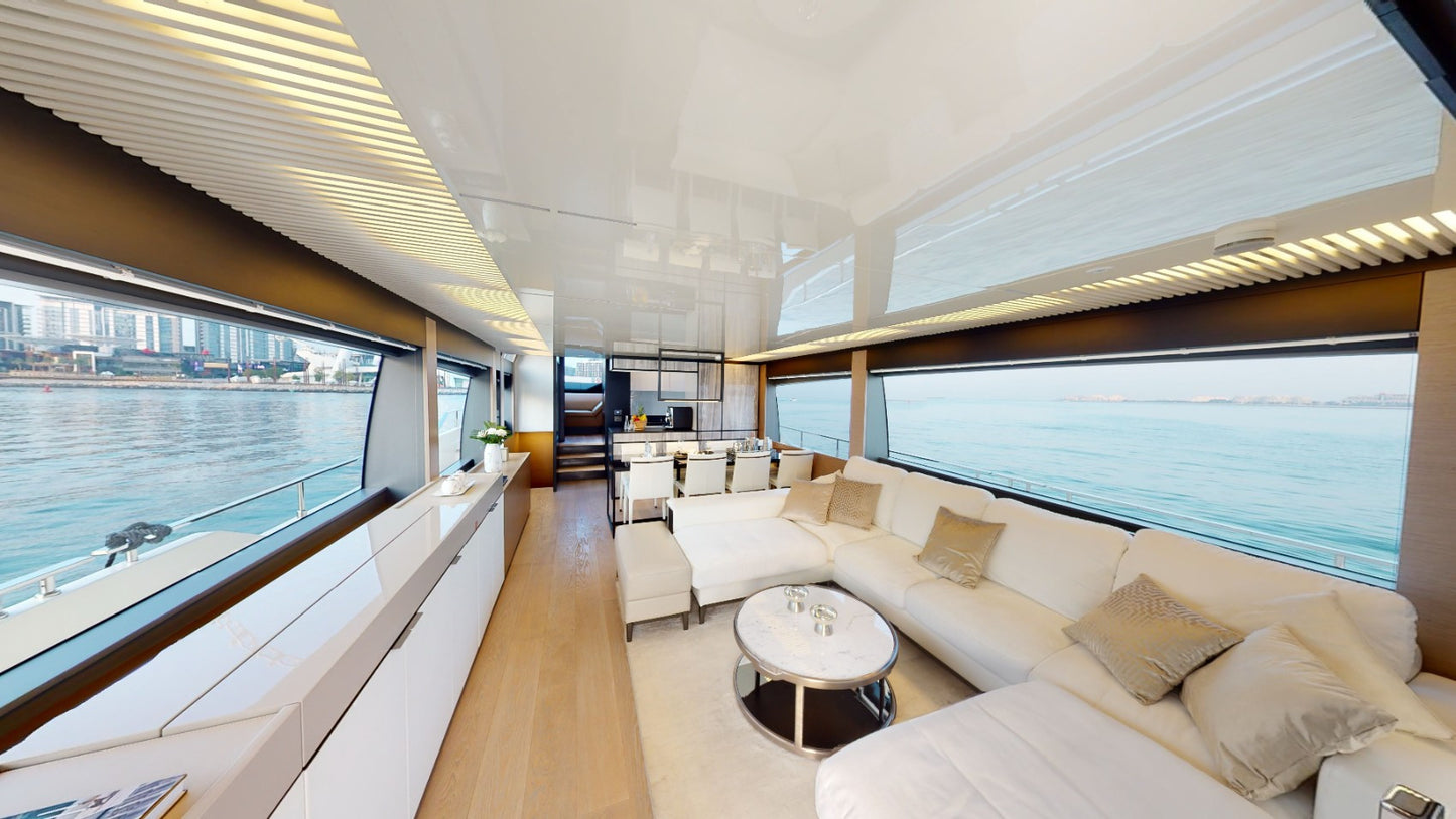 Dubai: Sewa Kapal Pesiar Mewah Ferretti 78ft LINA Pribadi