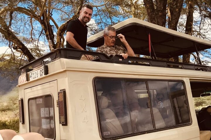 From Arusha: 5 - Day Private Safari to Tarangire, Serengeti, Ngorongoro and Lake Manyara