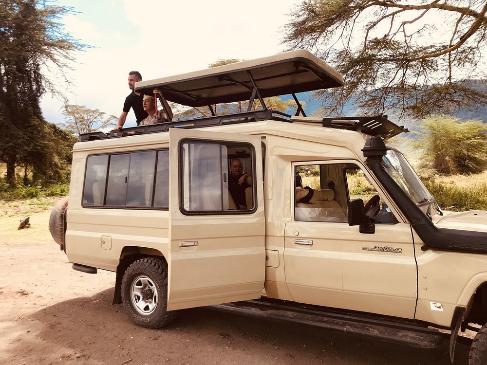 From Arusha: 5 - Day Private Safari to Tarangire, Serengeti, Ngorongoro and Lake Manyara