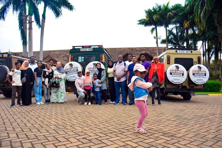 From Arusha: 5 - Day Private Safari to Tarangire, Serengeti, Ngorongoro and Lake Manyara