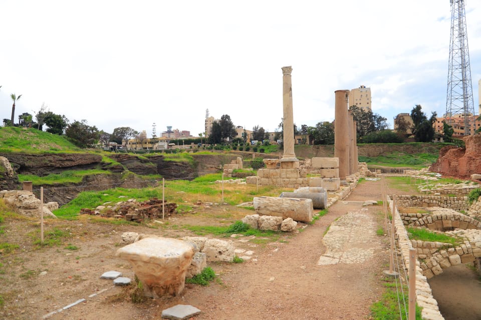 From Cairo: Private Day Tour to Alexandria with City Highlights