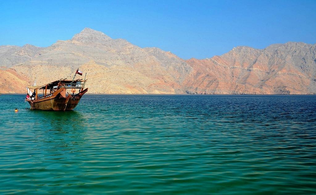 From Khasab: Fjords of Musandam Dhow Cruise with Buffet Lunch