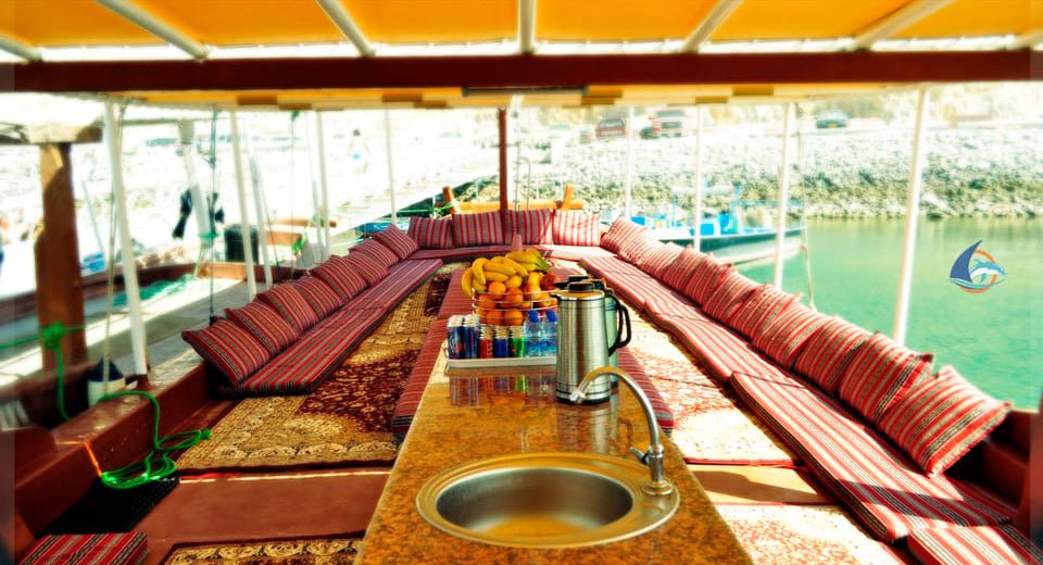 From Khasab: Fjords of Musandam Dhow Cruise with Buffet Lunch