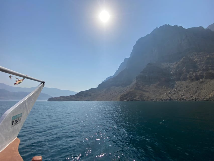 From Khasab: Fjords of Musandam Dhow Cruise with Buffet Lunch