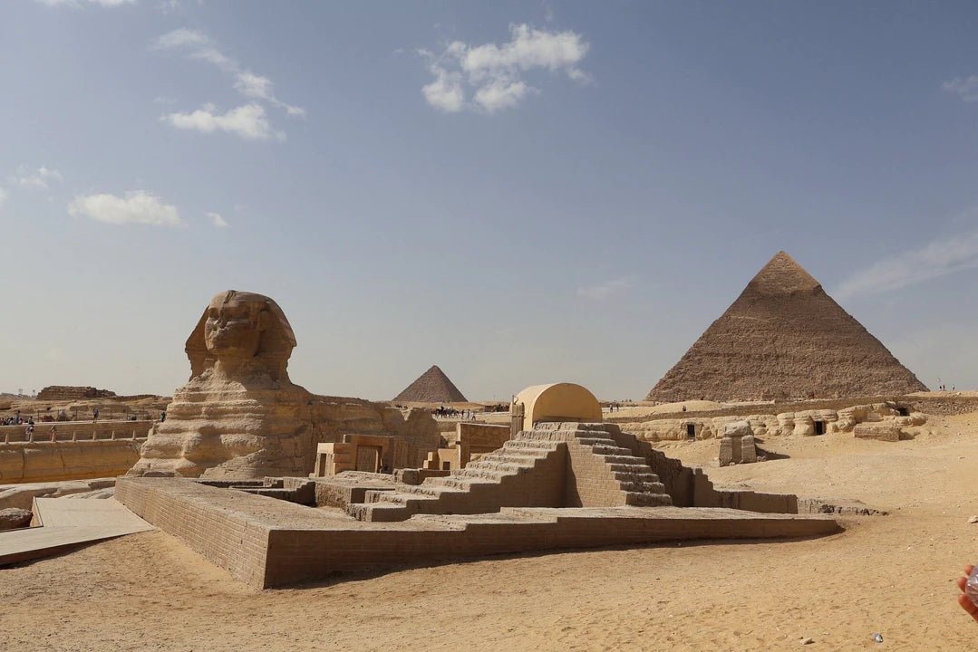 From Marsa Alam: Giza Pyramids and Egyptian Museum Day Trip by Plane