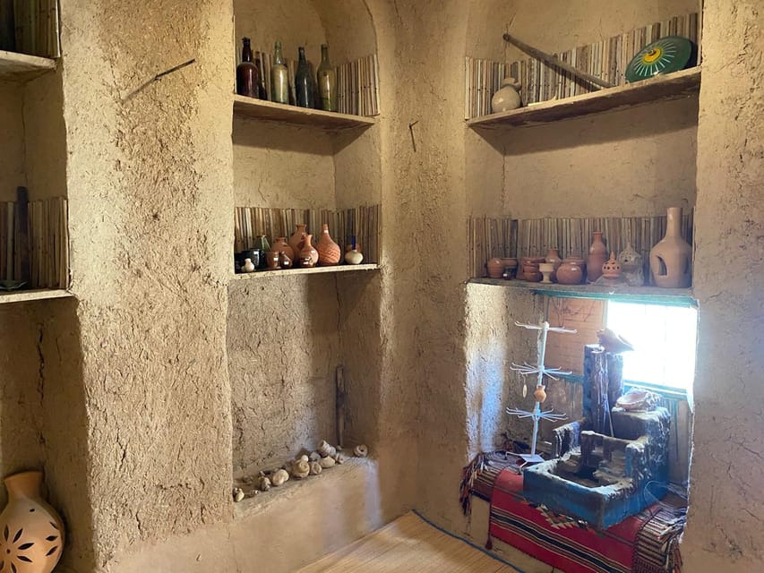 From Muscat: Nizwa, Al Hamra, and Jebel Shams Trip with Overnight Stay