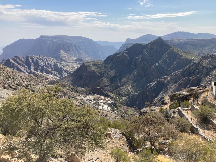 From Muscat: Private Tour to Nizwa, Jebel Akhdar or Jebel Shams with Fort Visit