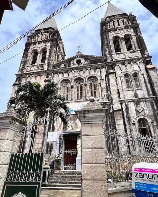 From Nungwi: Half - Day Stone Town, Spice Farm and Prison Island Tour in Zanzibar
