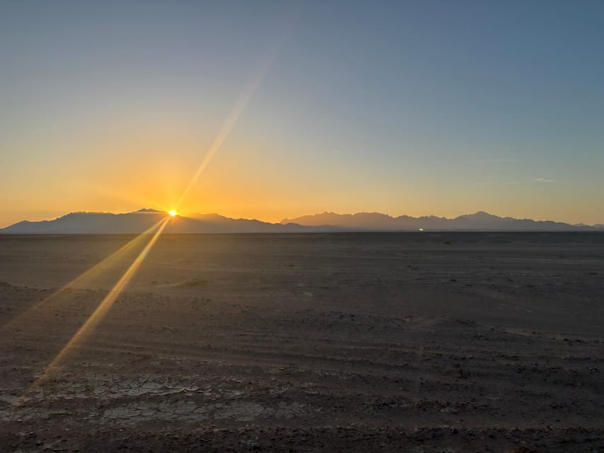 Hurghada: Desert Safari, Hiking, Oasis and Stargazing Tour