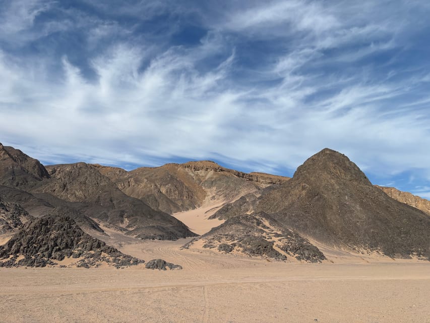 Hurghada: Desert Safari, Hiking, Oasis and Stargazing Tour