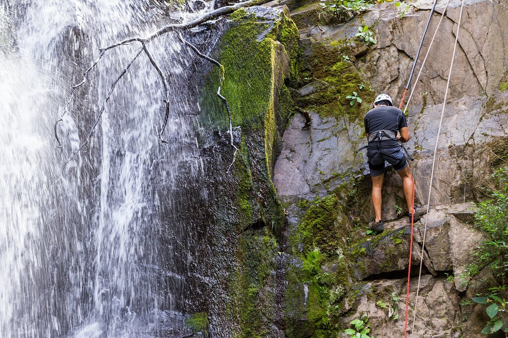 Beyrut: Zipline, Maymun Köprüsü, Rappelling ve Kaya Tırmanışı Deneyimi