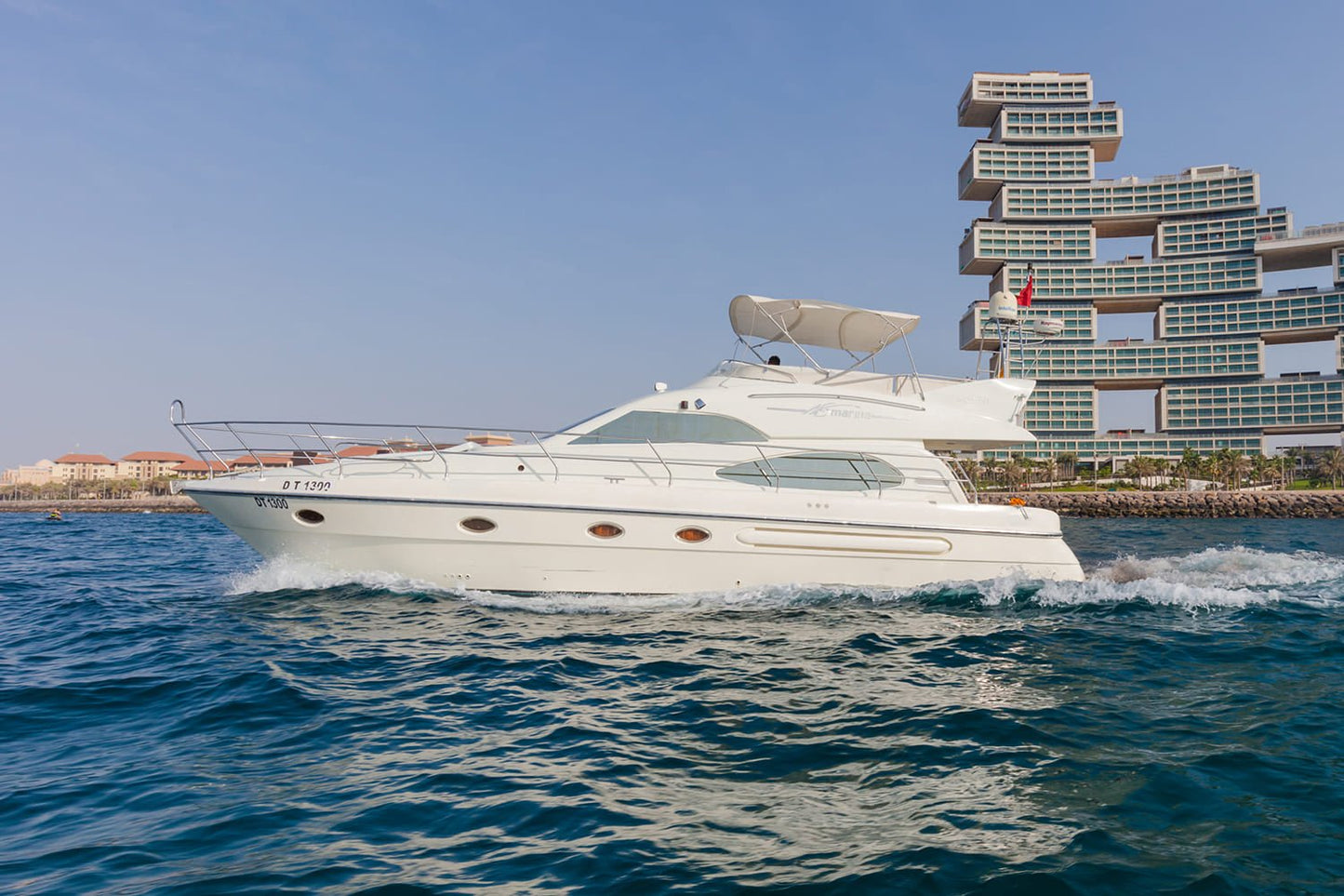 Dubai: Private 50FT Yacht Tour