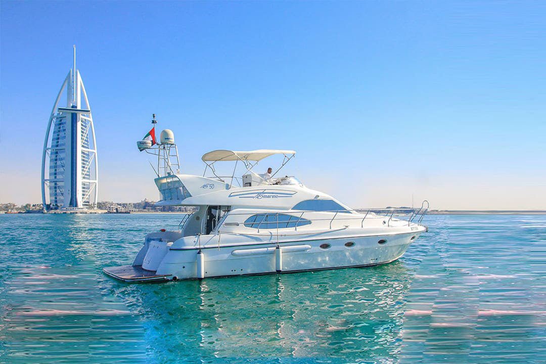 Dubai: Private 50FT Yacht Tour