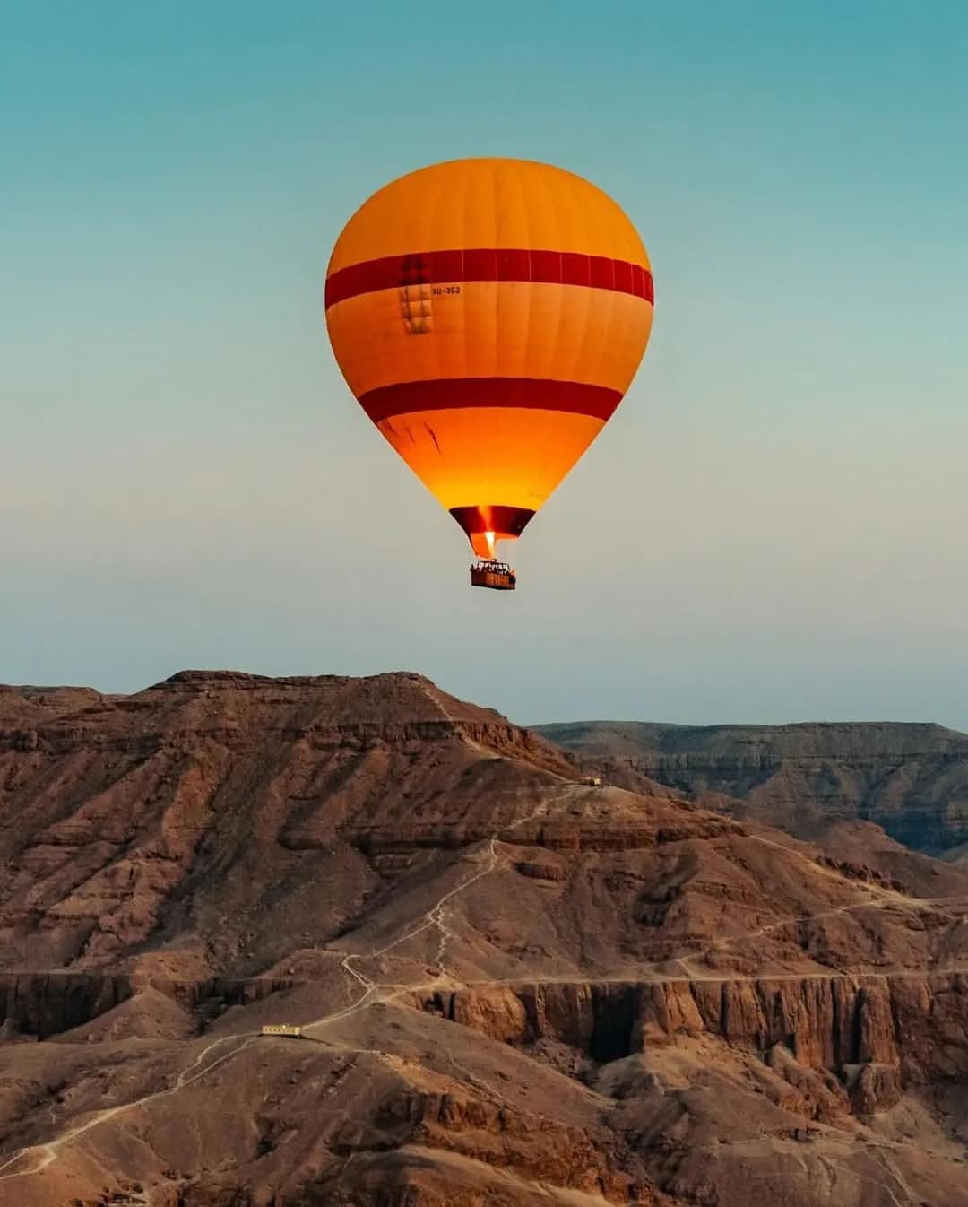 Luxor: Full - Day Hot Air Balloon Ride with East and West Bank Private Tour