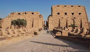 Luxor: Private Day Tour to East and West Banks