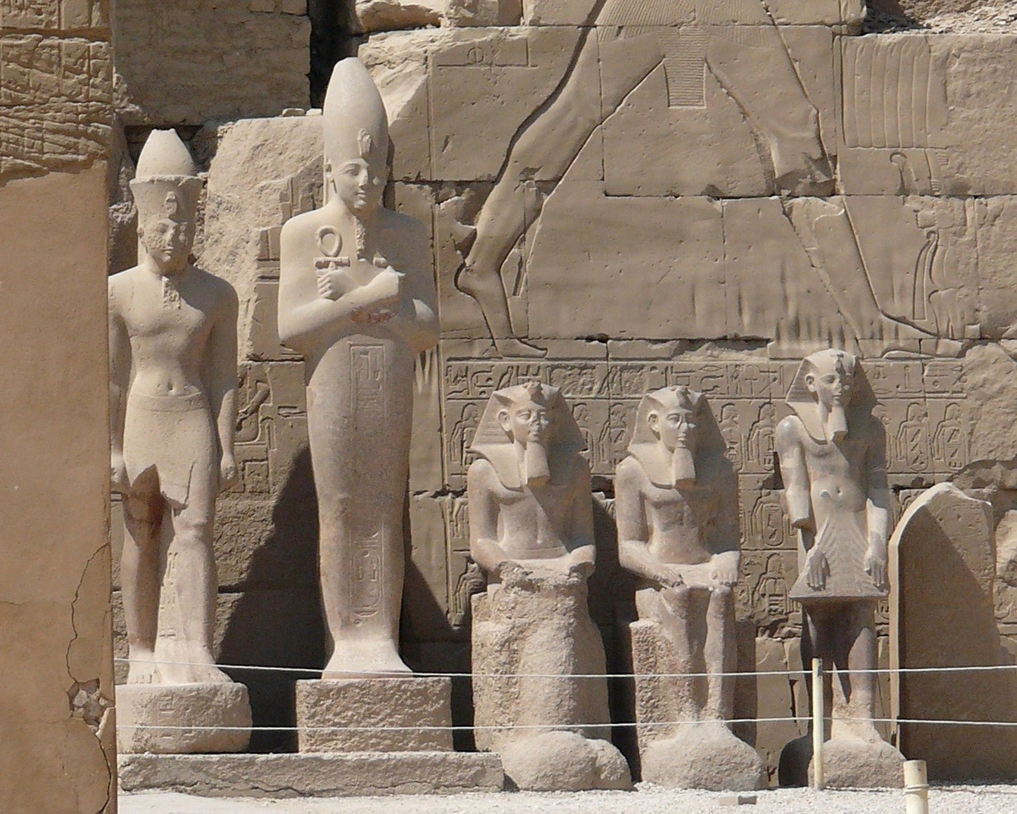 Luxor: Private Day Tour to East and West Banks