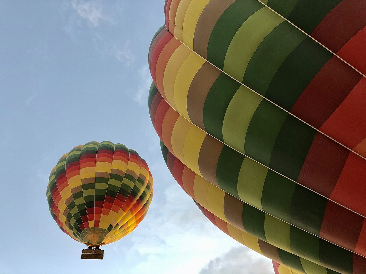 Luxor: Sunrise Hot Air Balloon Ride over Luxor Ancient Landmarks