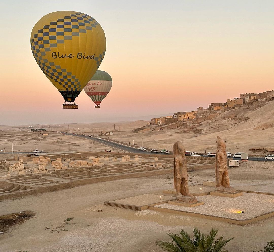 Luxor: Sunrise Hot Air Balloon Ride over Luxor Ancient Landmarks