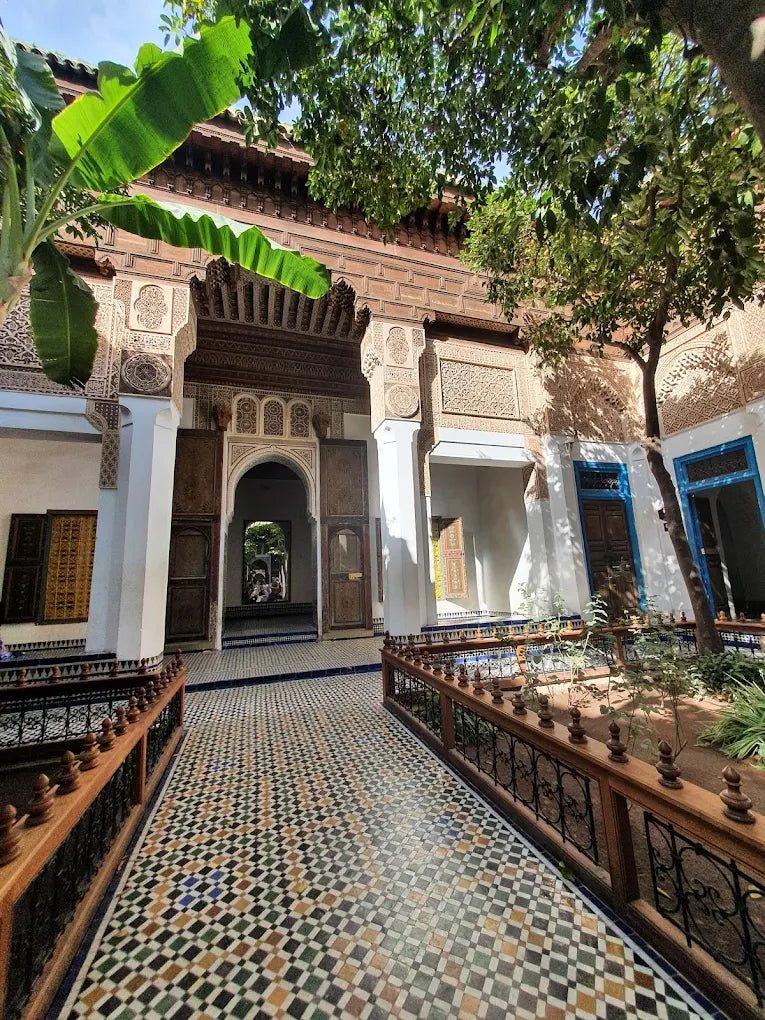Marrakech: Guided City Tour of Koutoubia Mosque, Saadian Tombs, and Bahia Palace