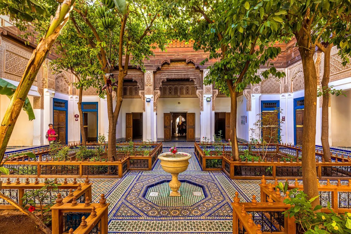 Marrakech: Guided City Tour of Koutoubia Mosque, Saadian Tombs, and Bahia Palace