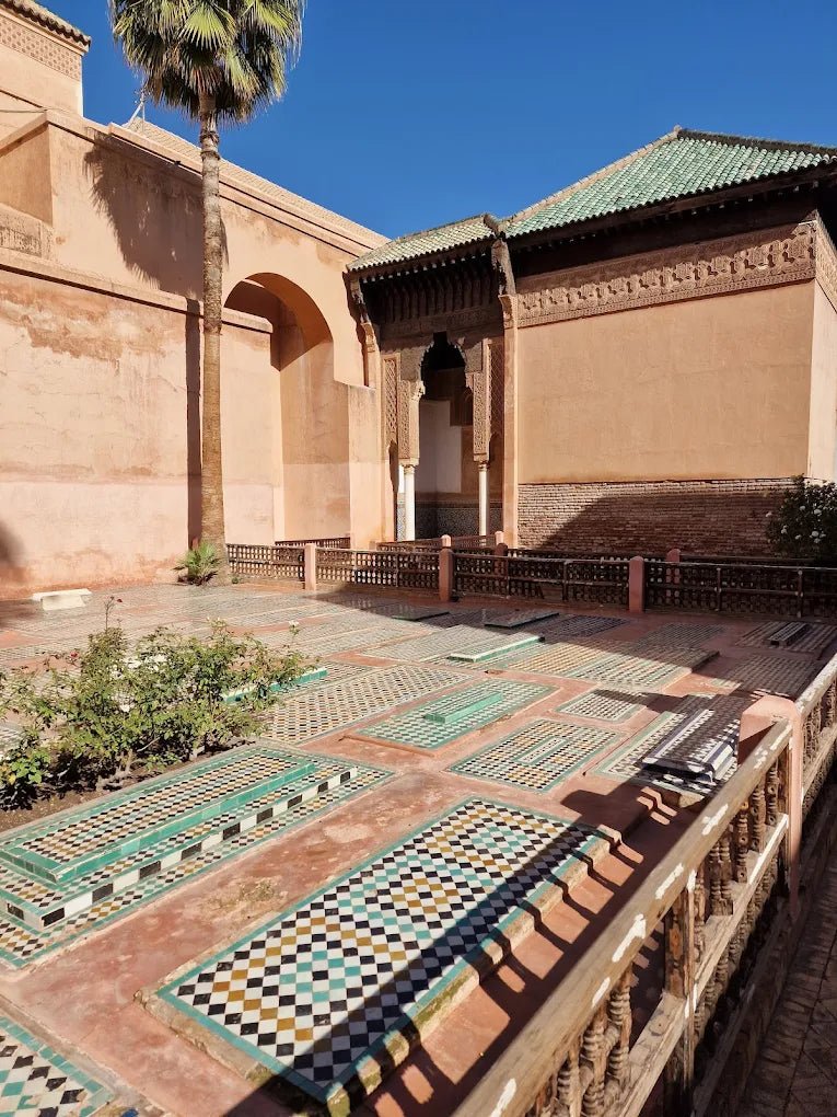 Marrakech: Guided City Tour of Koutoubia Mosque, Saadian Tombs, and Bahia Palace