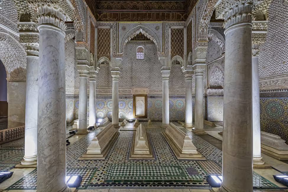 Marrakech: Guided City Tour of Koutoubia Mosque, Saadian Tombs, and Bahia Palace