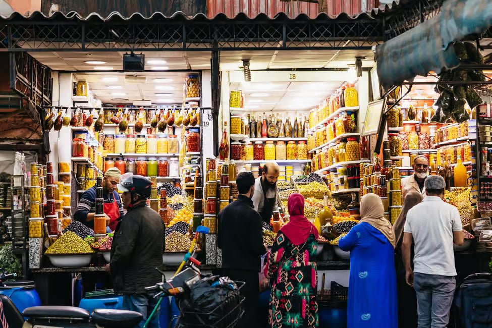 Marrakech: Night Street Food Tour with Local Tastings and Rooftop Tea