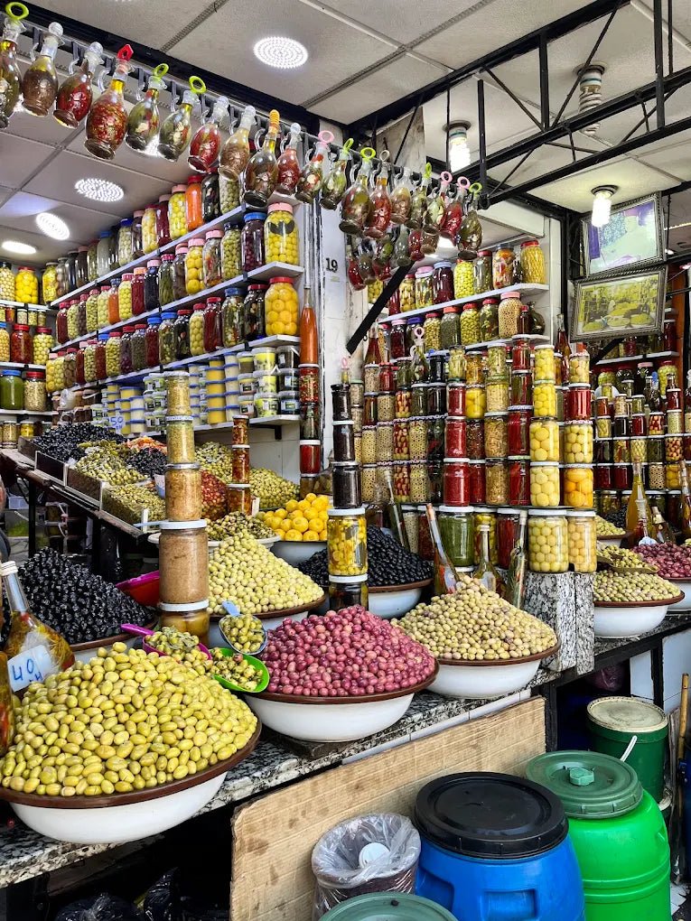 Marrakech: Private Shopping Tour with Souks, Hidden Markets and Moroccan Snacks