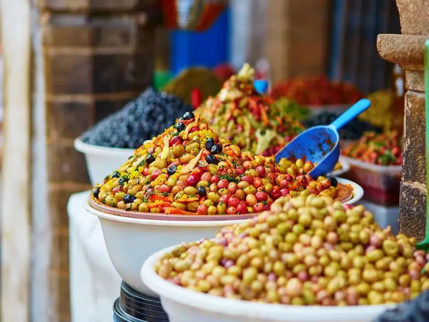 Marrakech: Private Shopping Tour with Souks, Hidden Markets and Moroccan Snacks