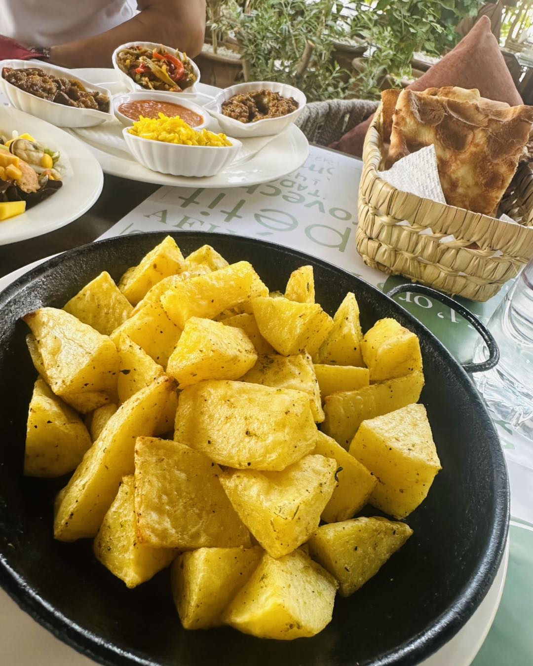 Marrakech: Restaurant Dinner Experience with Hotel Pickup
