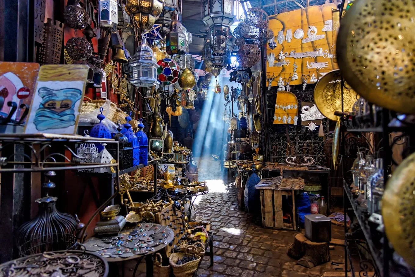 Marrakech: Walking Tour of Ben Youssef Madrasa, Secret Garden and Souks