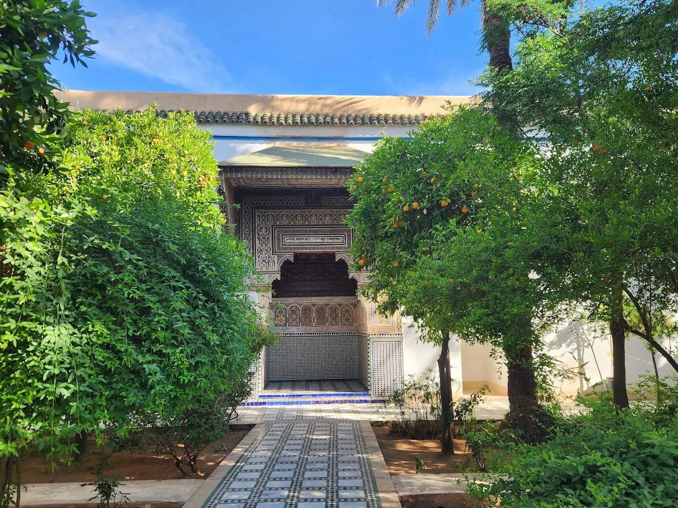 Marrakech: Walking Tour of Ben Youssef Madrasa, Secret Garden and Souks