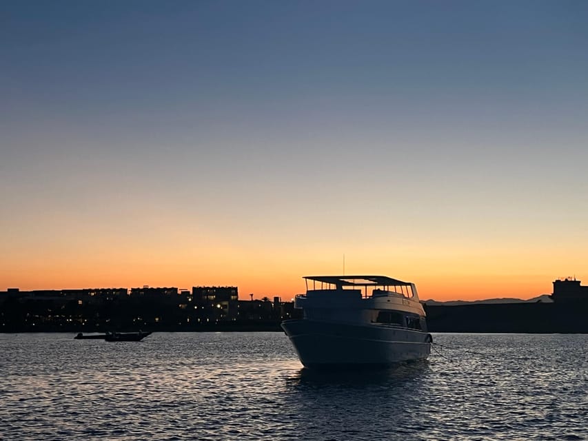 Marsa Alam: Elite VIP Cruise with Snorkeling and Lunch at Turtle Bay