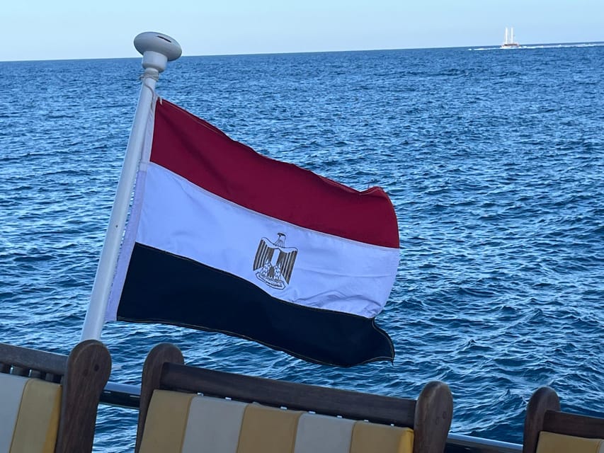 Marsa Alam: Elite VIP Cruise with Snorkeling and Lunch at Turtle Bay