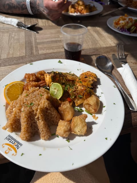 Marsa Alam: Turtle Bay Nefertari Cruise with Snorkeling and Seafood Lunch