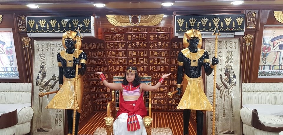 Marsa Alam: Turtle Bay Nefertari Cruise with Snorkeling and Seafood Lunch