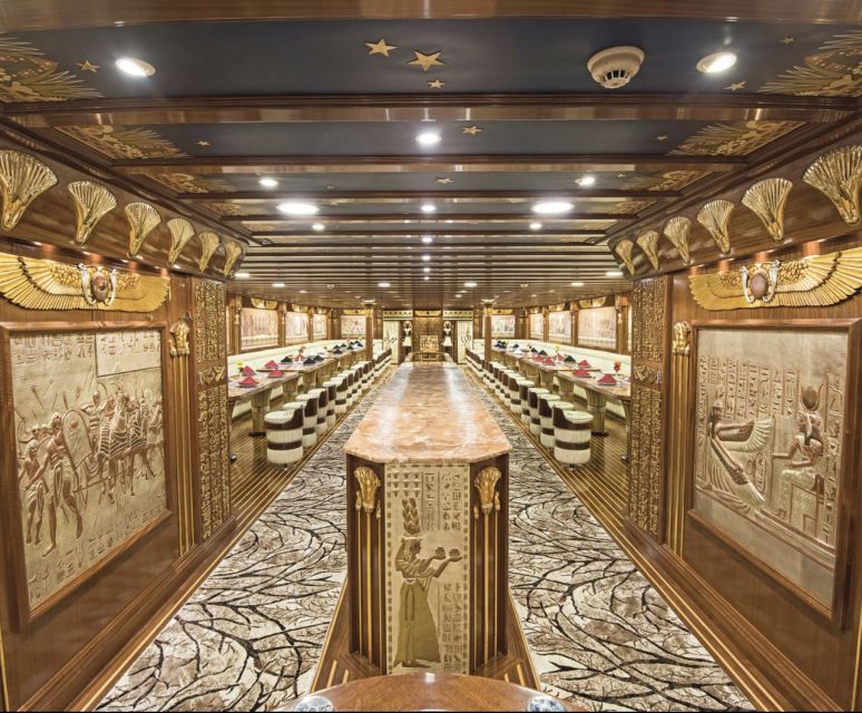 Marsa Alam: Turtle Bay Nefertari Cruise with Snorkeling and Seafood Lunch